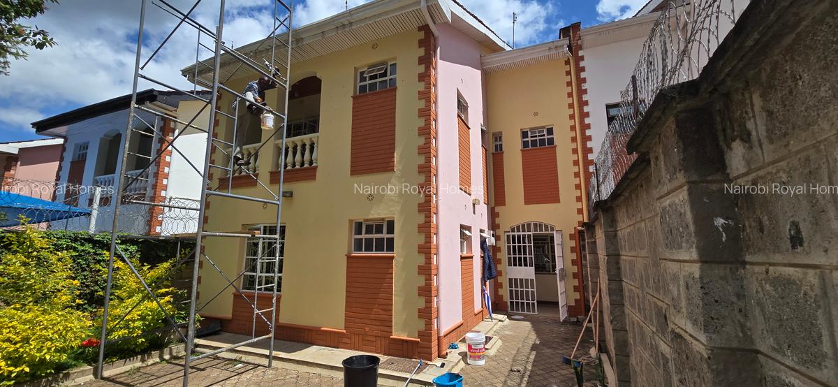 4 Bed Townhouse with En Suite at Lavington Road 44 - 2