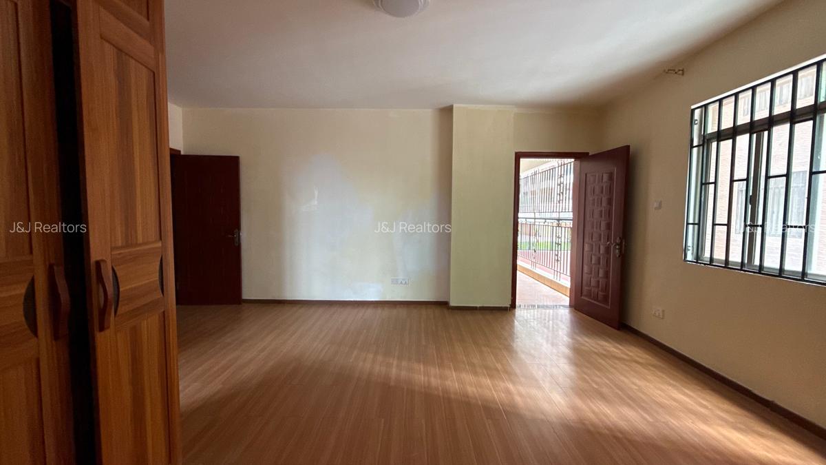 3 Bed Apartment with En Suite in Kilimani - 13