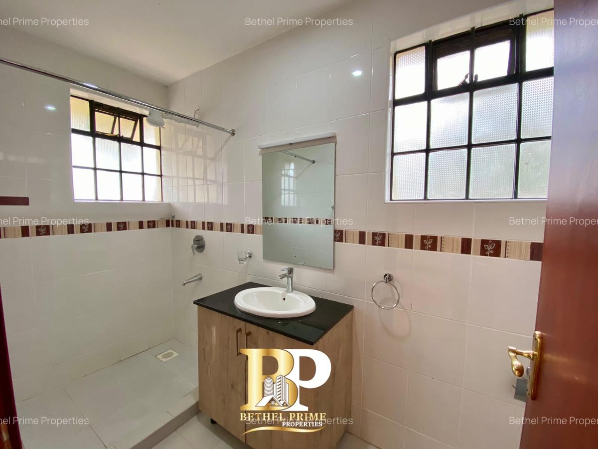 3 Bed Townhouse with En Suite in Lavington - 9