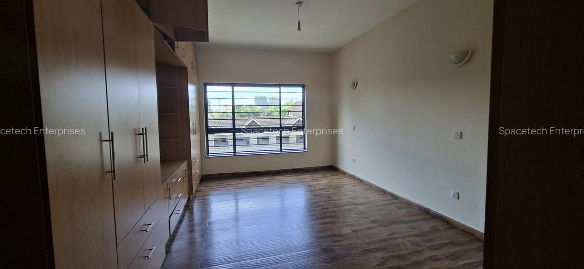 3 Bed Apartment with En Suite in Westlands Area - 4