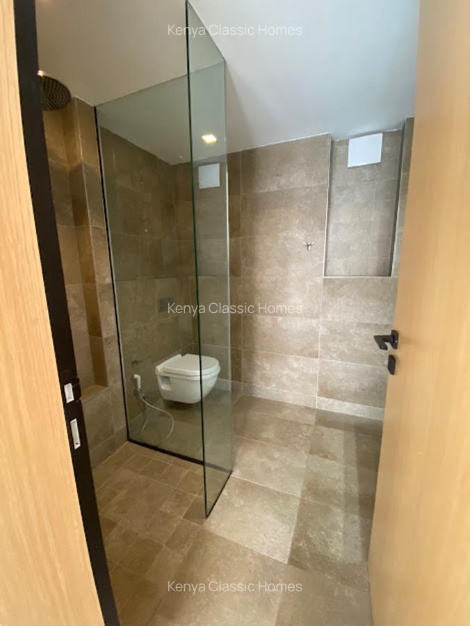 Serviced 3 Bed Apartment with En Suite at Denis Pritt - 13