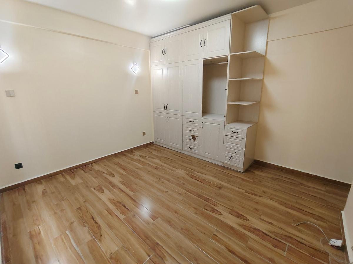 3 Bed Apartment with En Suite in Kilimani - 4