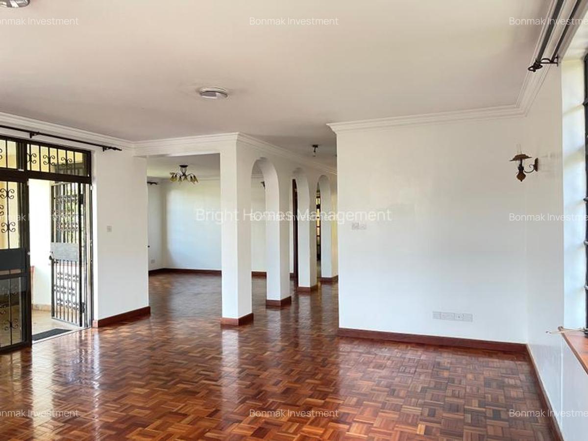 4 Bed Townhouse with En Suite at Convent Drive - 5