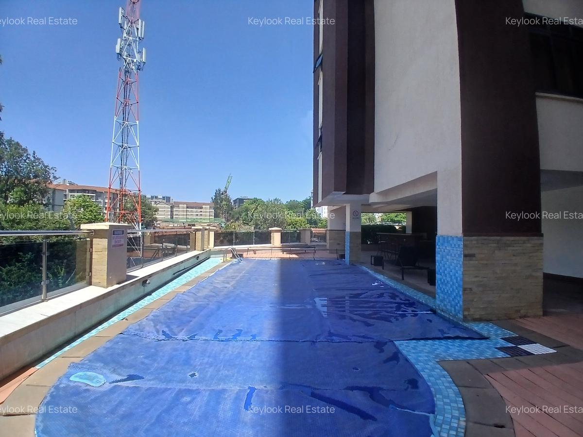 3 Bed Apartment with En Suite at Riverside Drive - 4