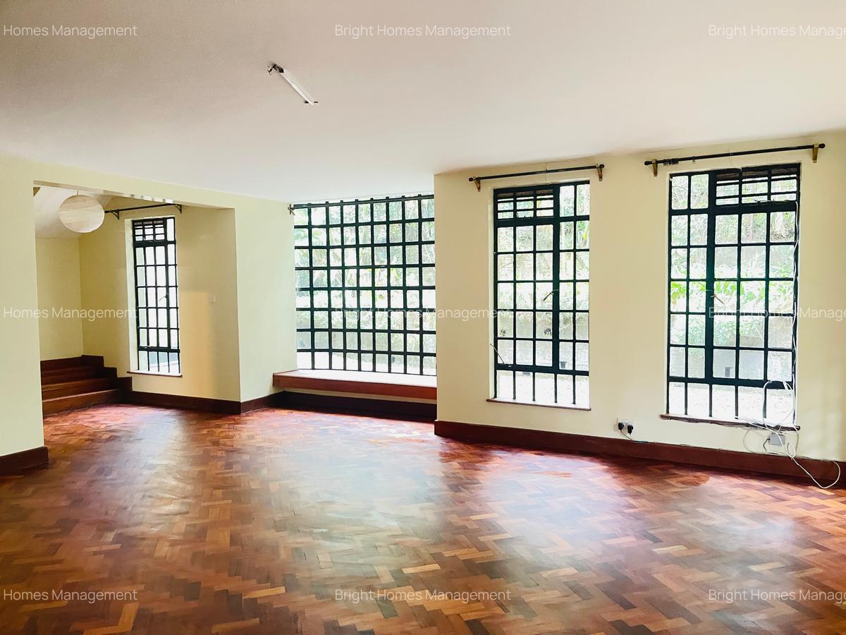4 Bed Villa with En Suite in Muthaiga - 16