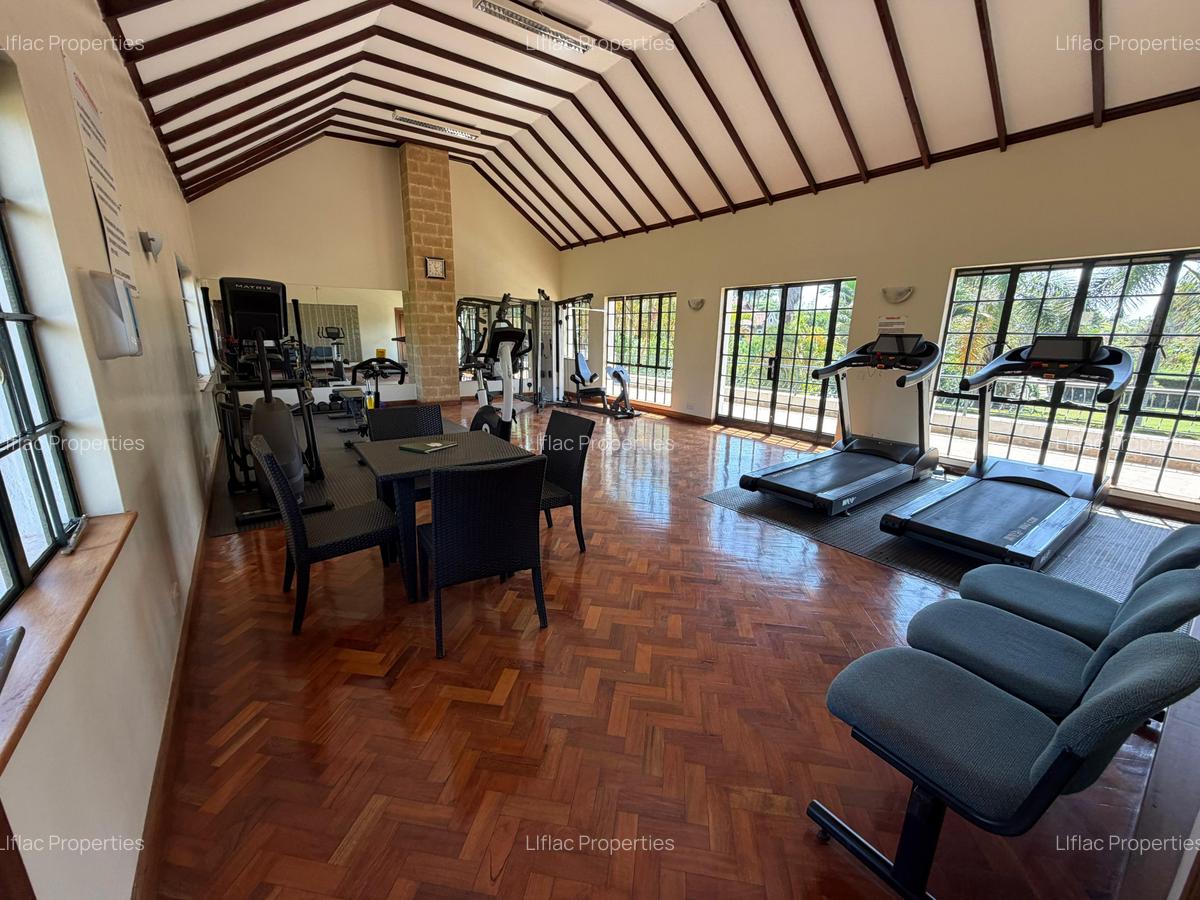 5 Bed Townhouse with En Suite in Runda - 20