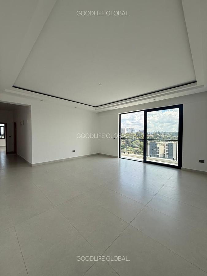 3 Bed Apartment with En Suite at Brookside - 1
