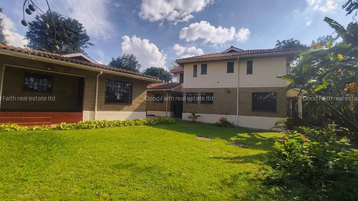 5 Bed House with En Suite in Runda - 4