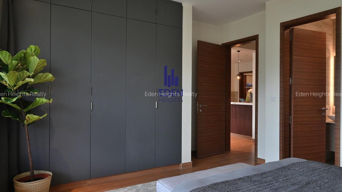 3 Bed Apartment with En Suite in Riverside - 8