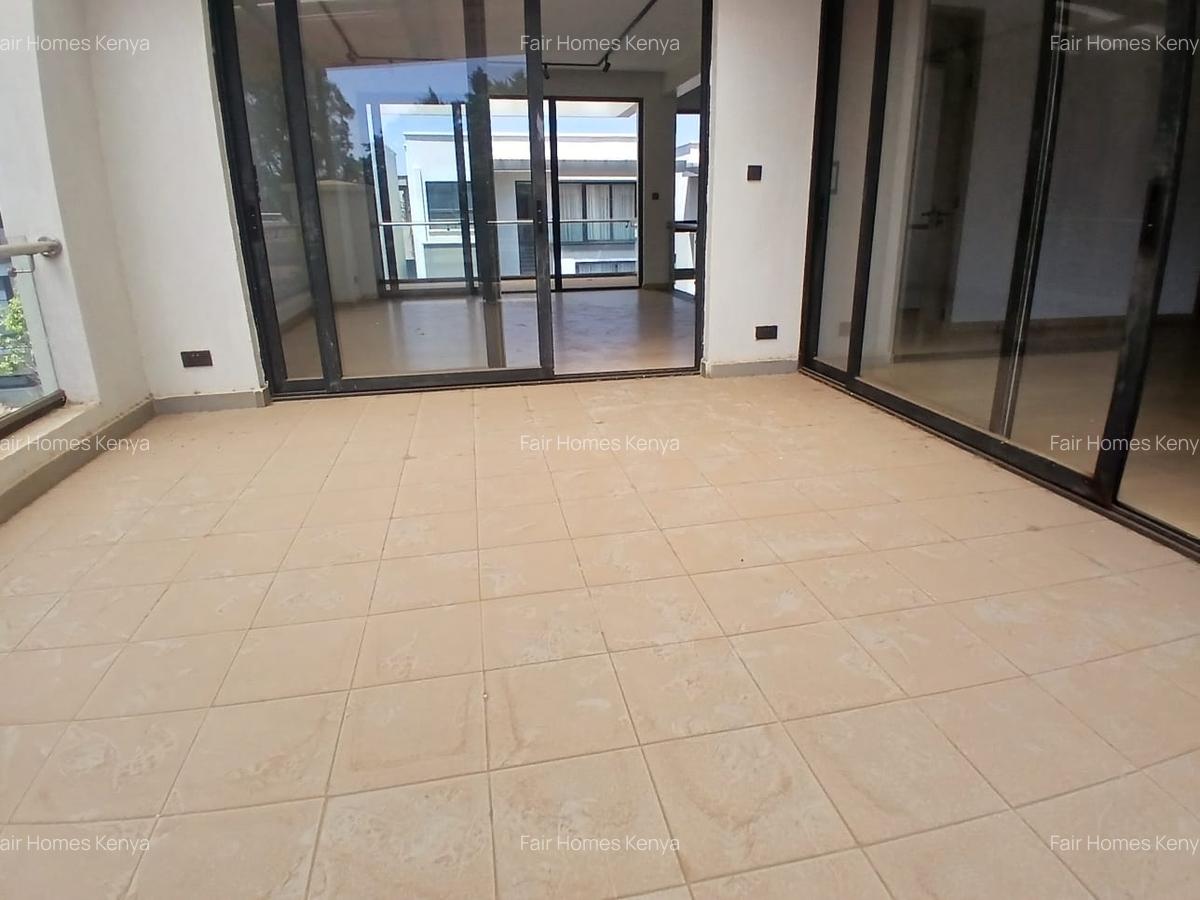 4 Bed Townhouse with En Suite at Lavington Green - 11