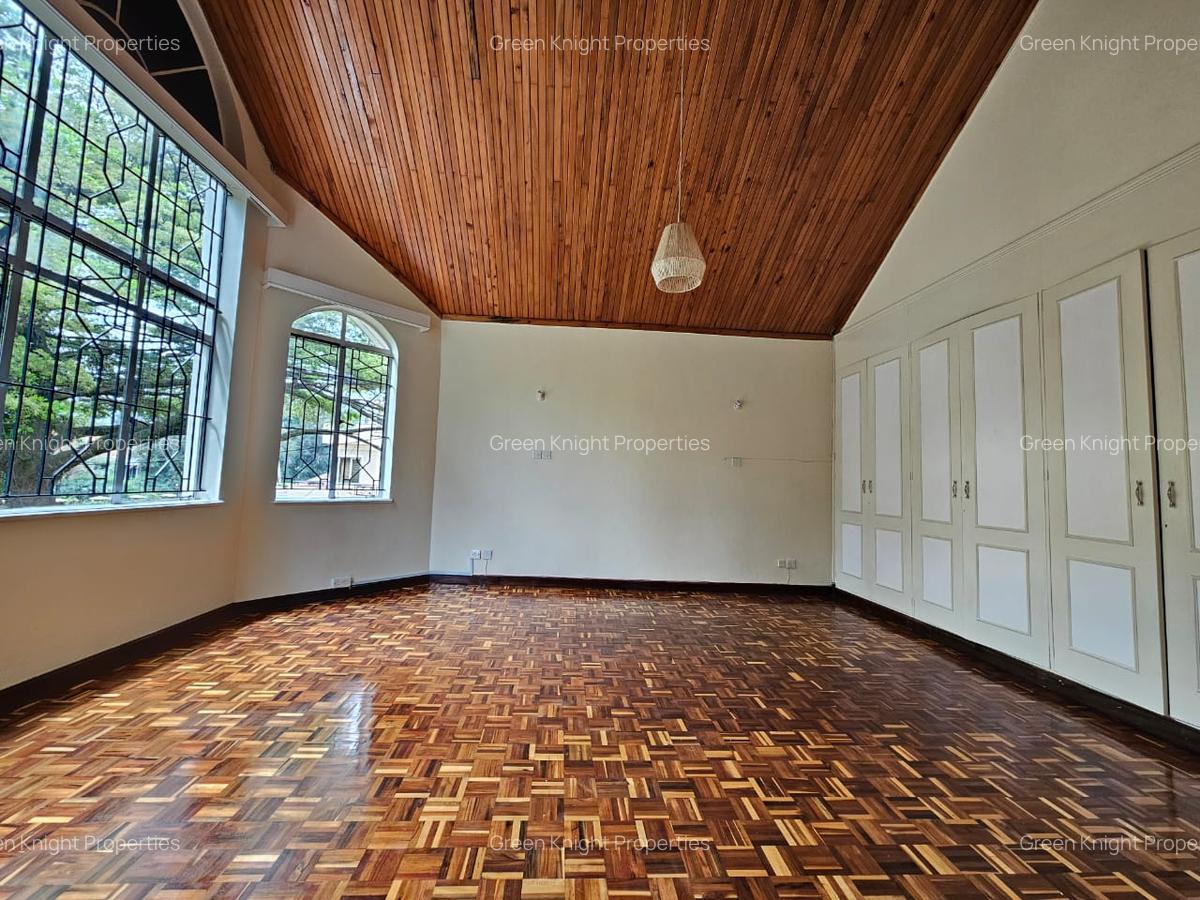 5 Bed House with En Suite in Gigiri - 3