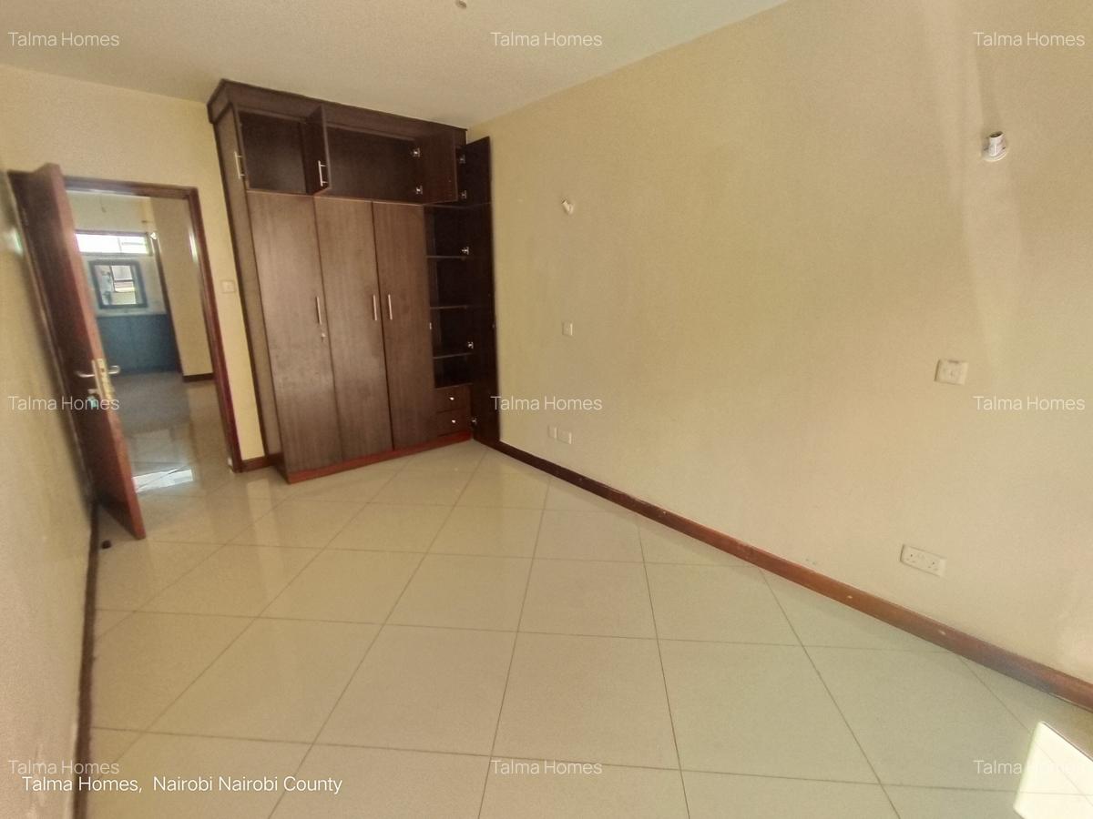 3 Bed Apartment with En Suite at Off Rhapta Road - 10