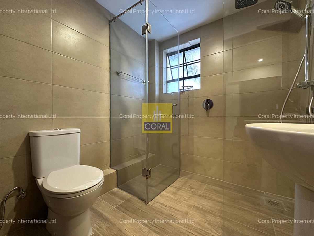 4 Bed Townhouse in Parklands - 6