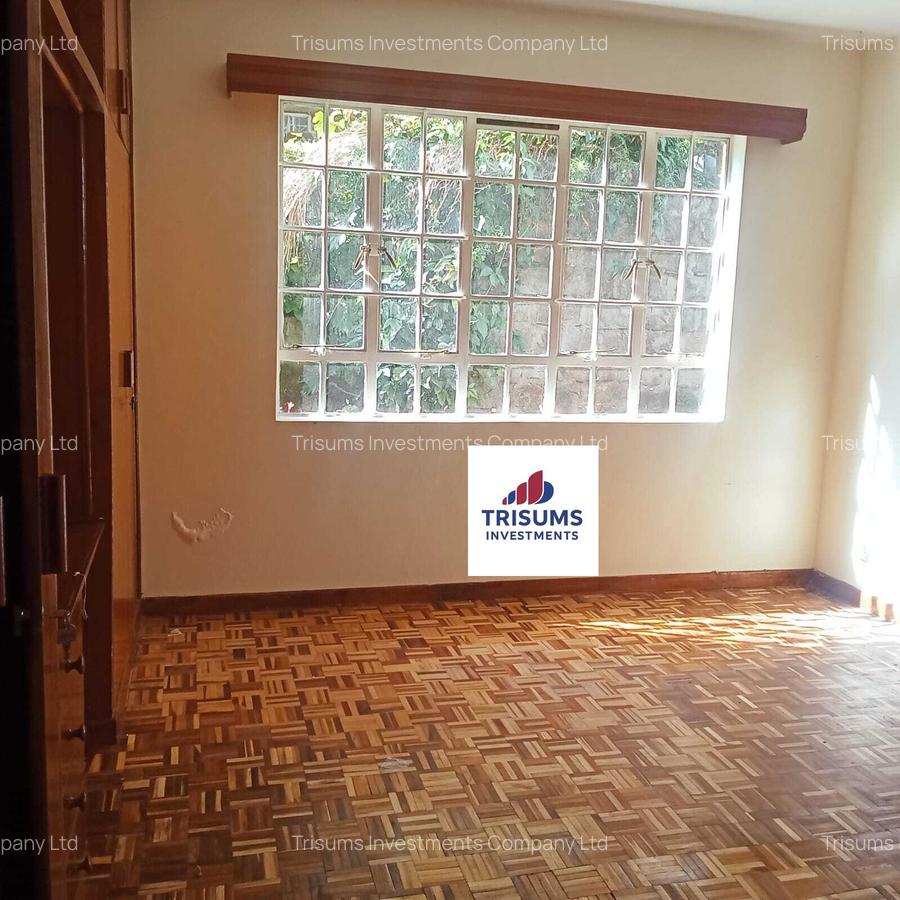 3 Bed Apartment with En Suite at Prp7+494 - 8