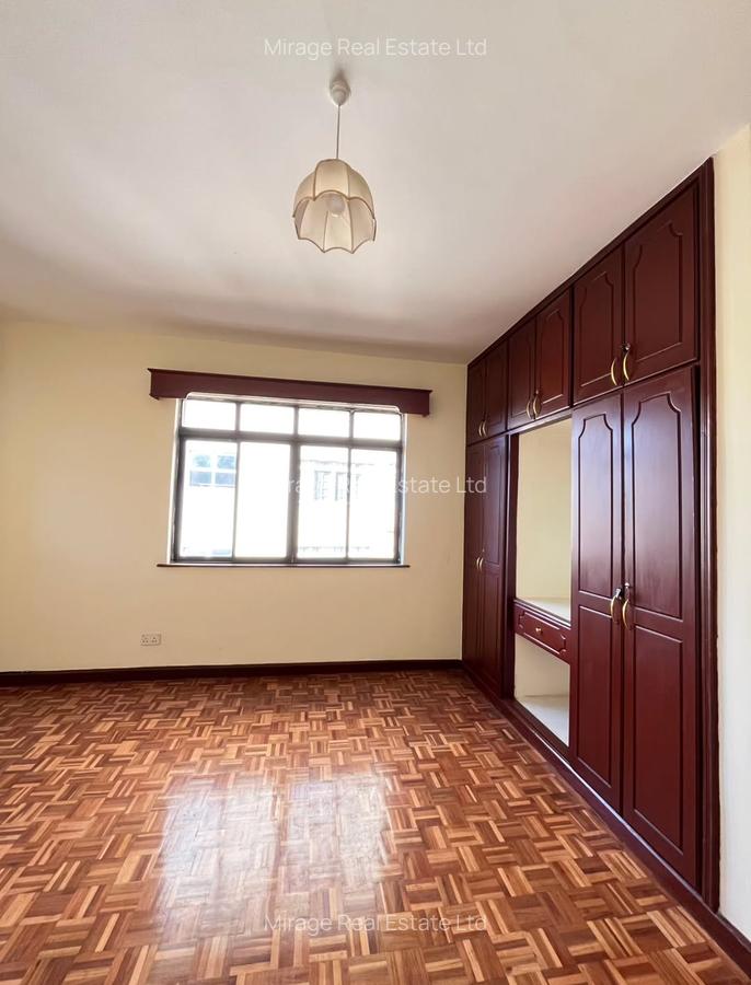 3 Bed Apartment with Gym in Brookside - 5