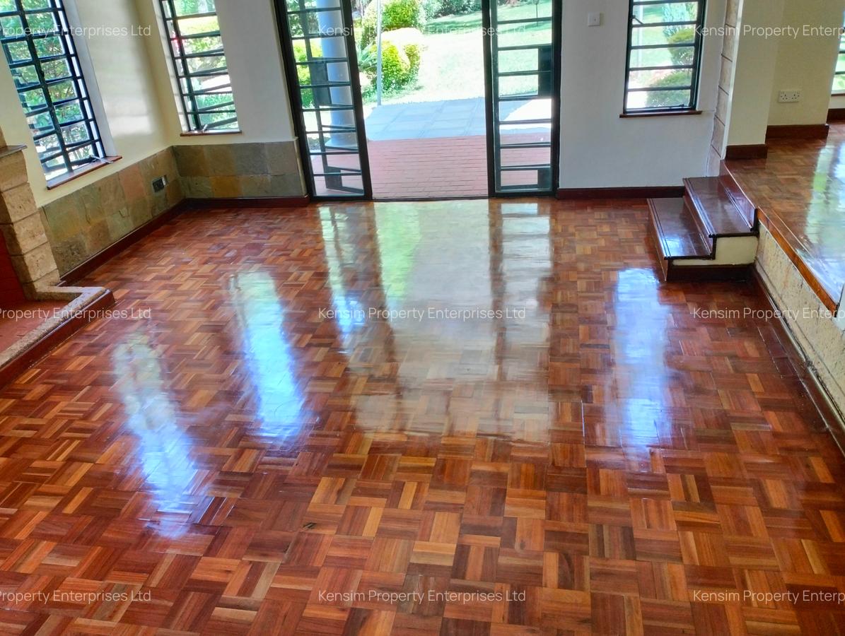 5 Bed Townhouse with En Suite in Nyari - 11