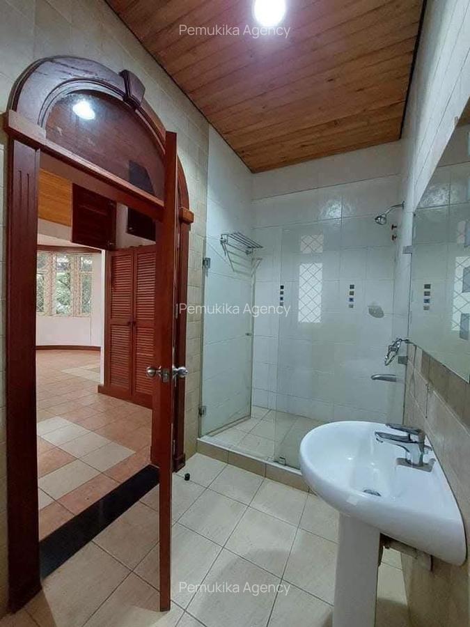 5 Bed Townhouse with En Suite in Rosslyn - 8