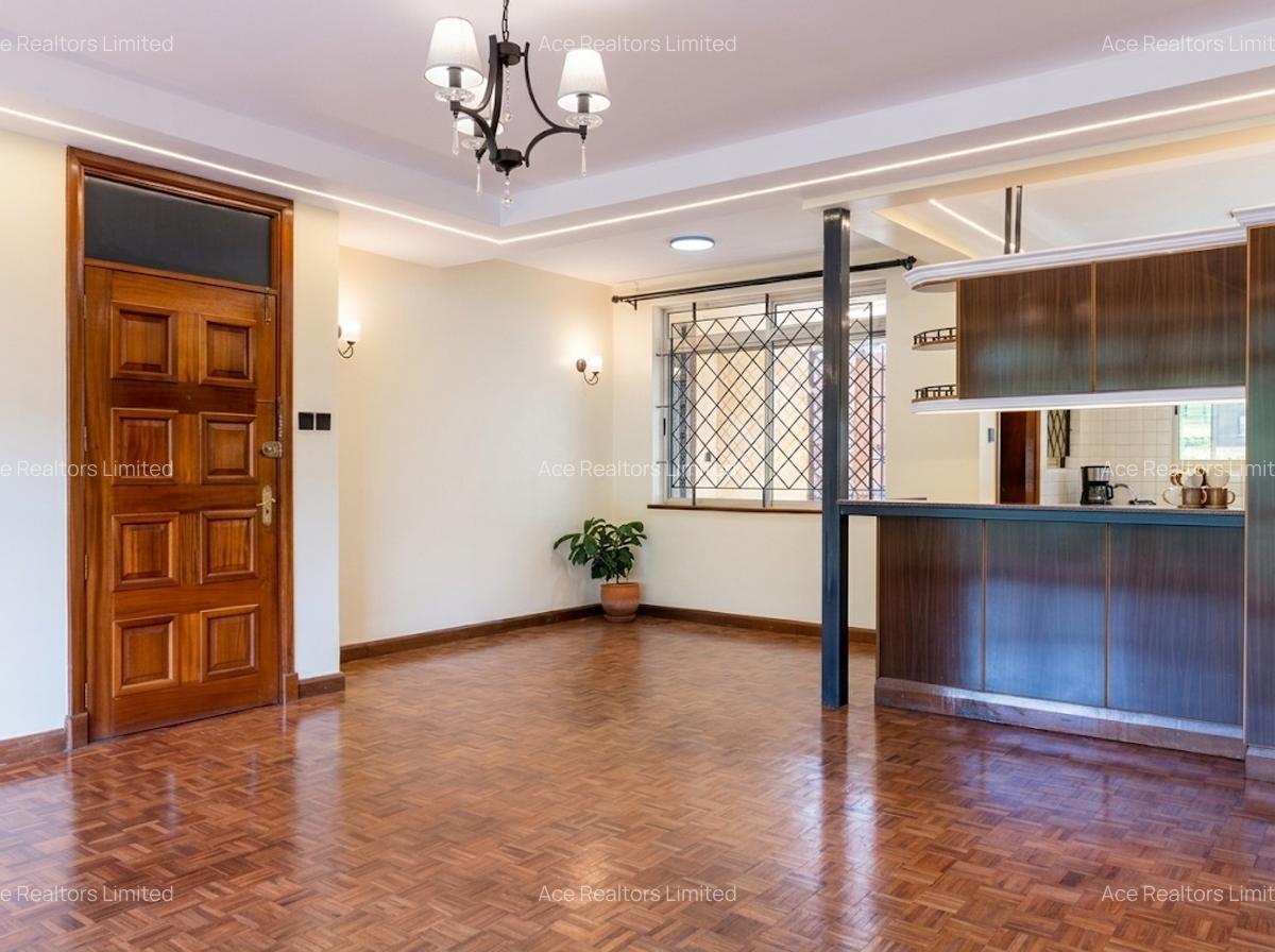 3 Bed Apartment with En Suite at Sports Road - 9