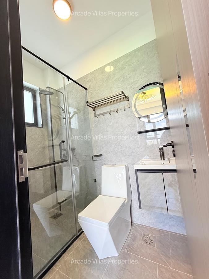 2 Bed Apartment with En Suite in Lavington - 5