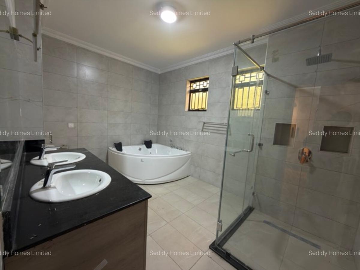 4 Bed Villa with En Suite in Karen - 13