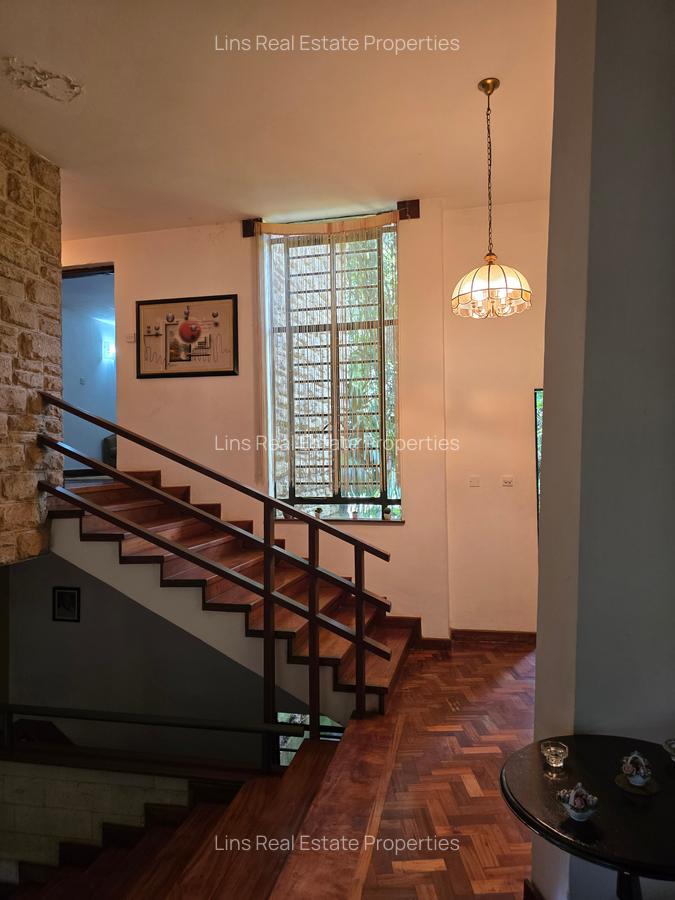 4 Bed Townhouse with En Suite in Kitisuru - 19