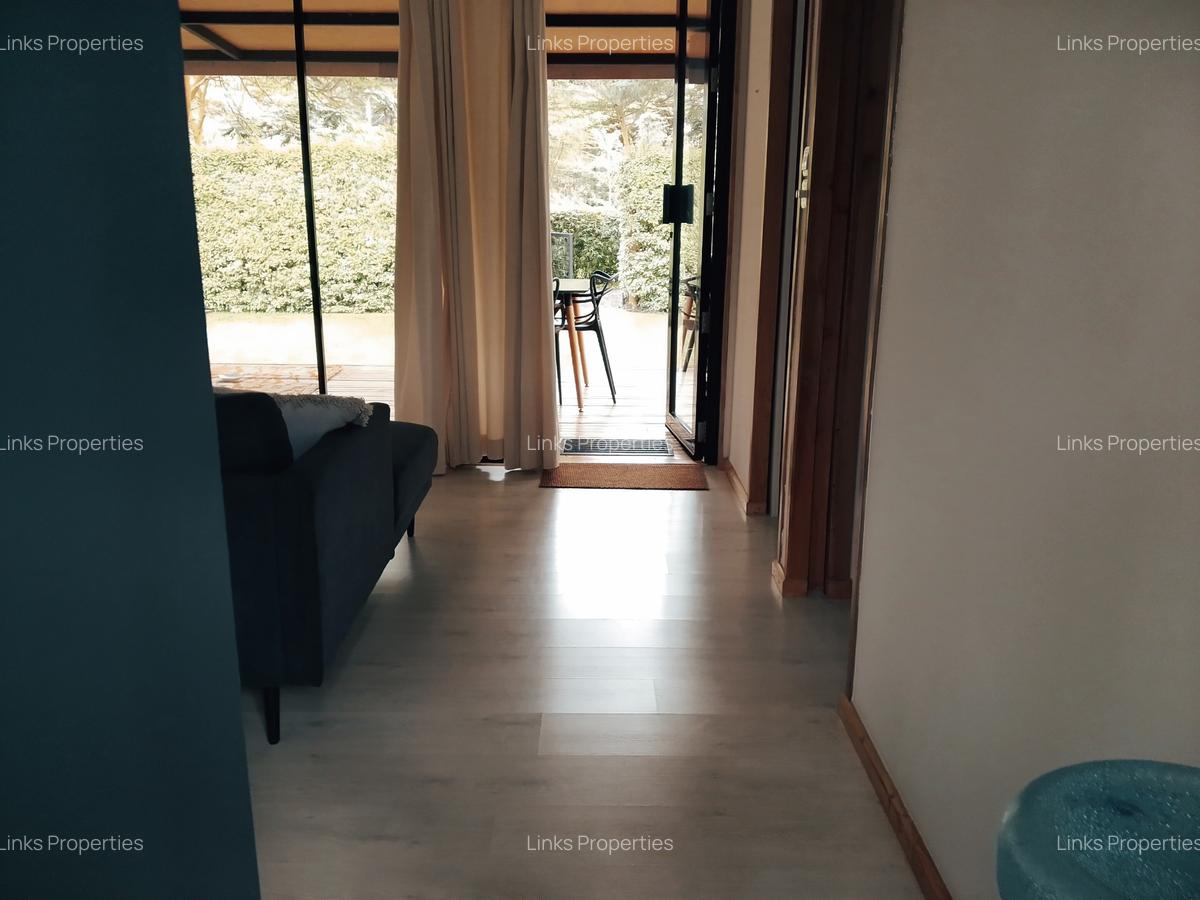2 Bed House with En Suite at Karen Road - 6