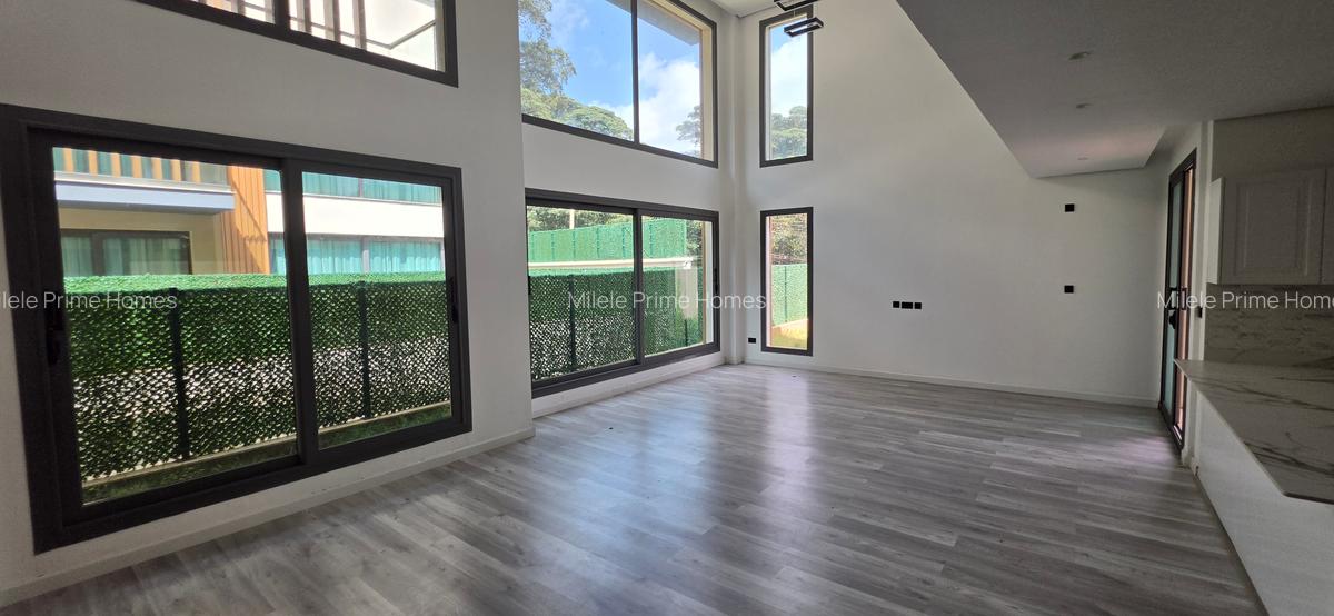 5 Bed Villa with En Suite in Lavington - 2