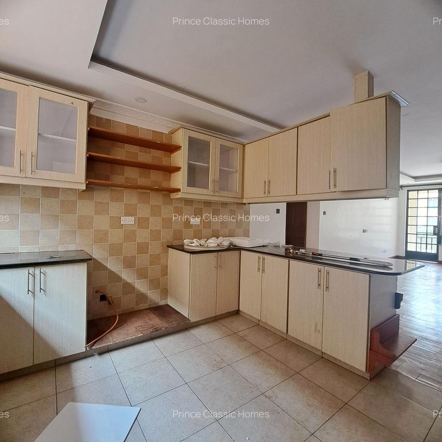 2 Bed Apartment with En Suite in Riverside - 2