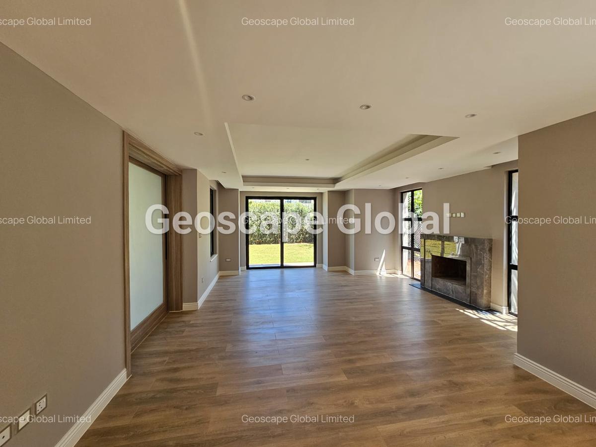 5 Bed Villa with En Suite in Runda - 11