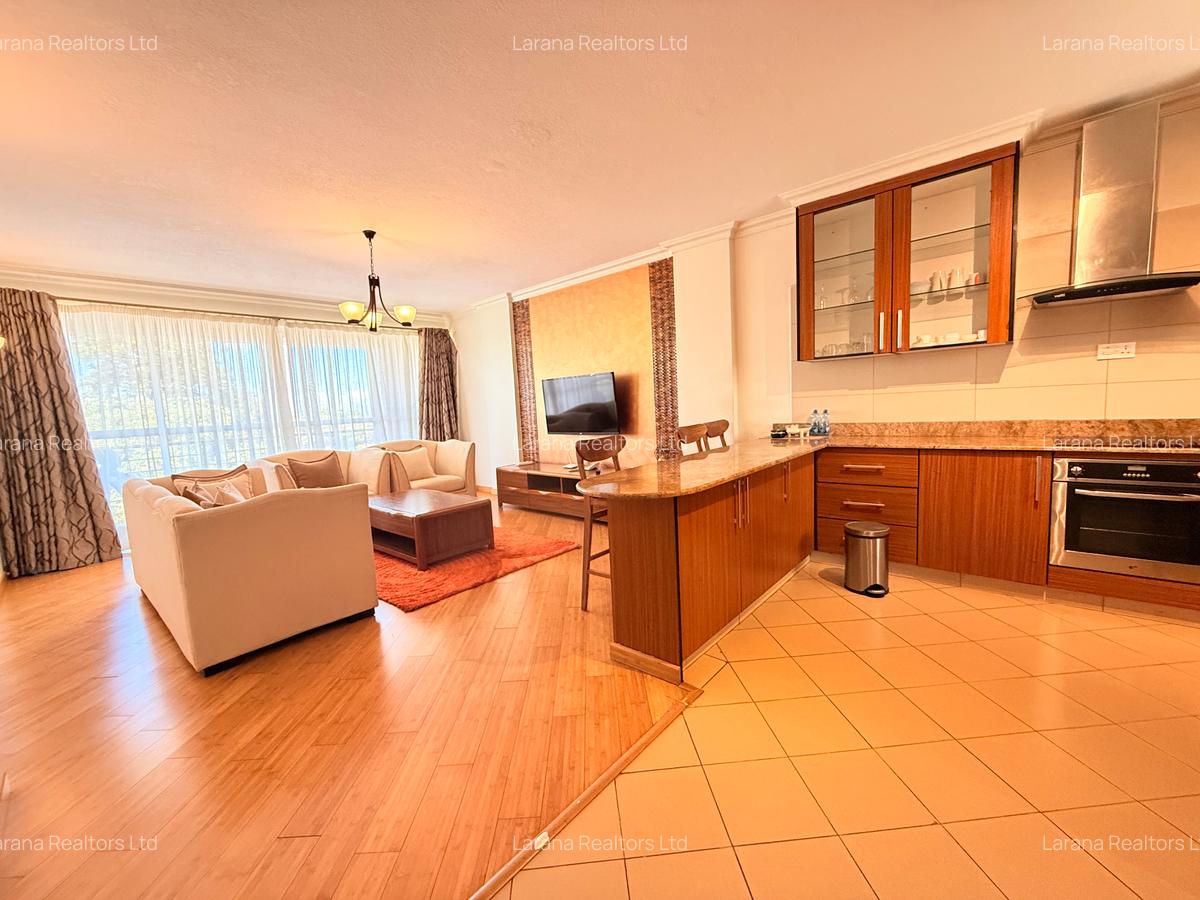Serviced 1 Bed Apartment with En Suite at Fourways - 2