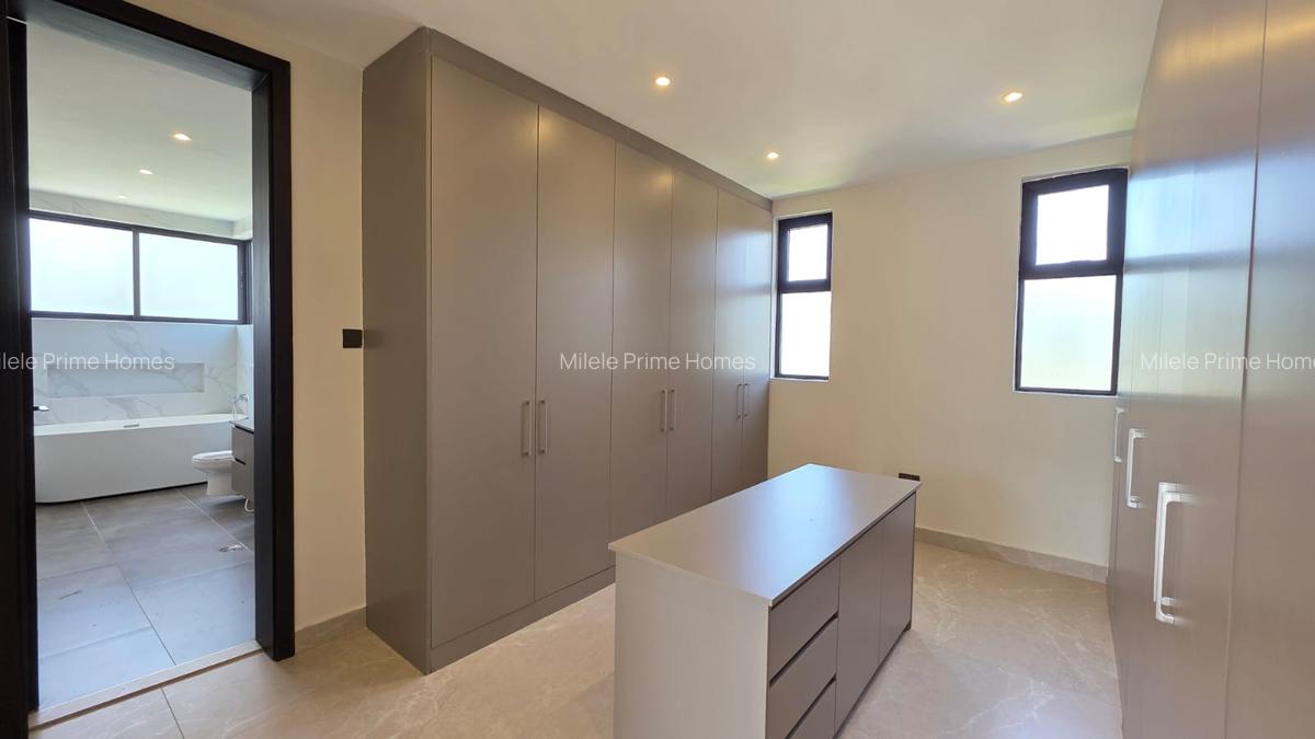 4 Bed Villa with En Suite at Karen Bogani - 17
