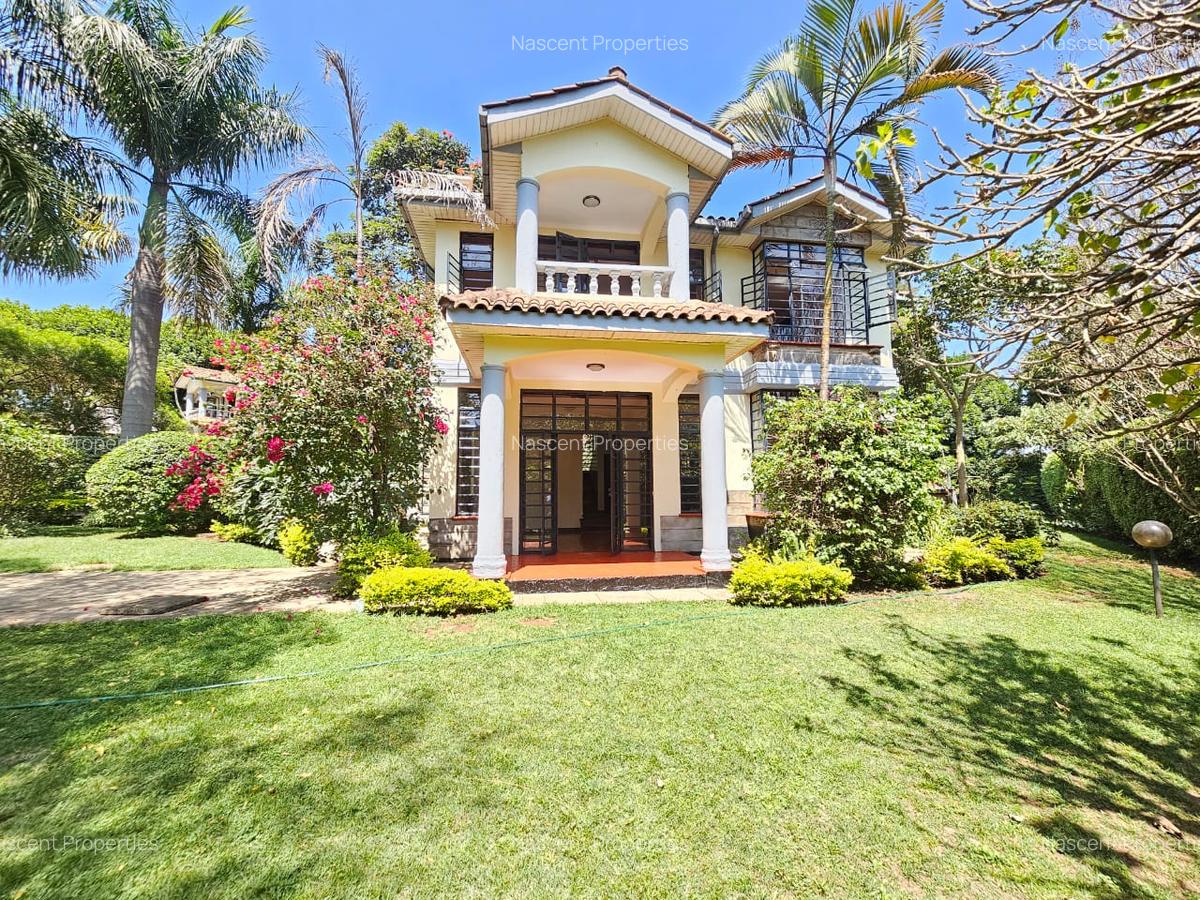 4 Bed House with En Suite in Rosslyn - 1