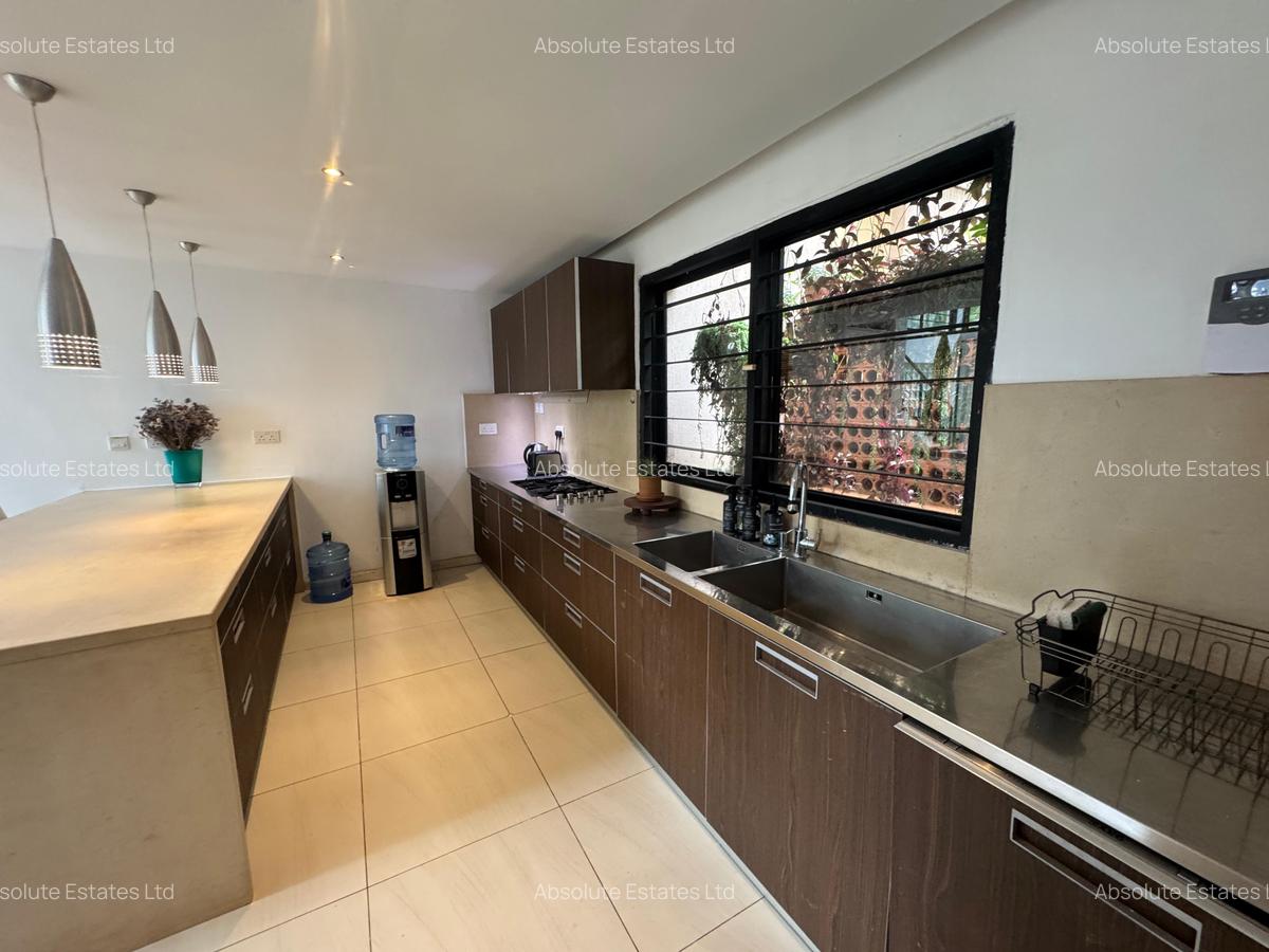 2 Bed Villa with Staff Quarters in Muthaiga - 8