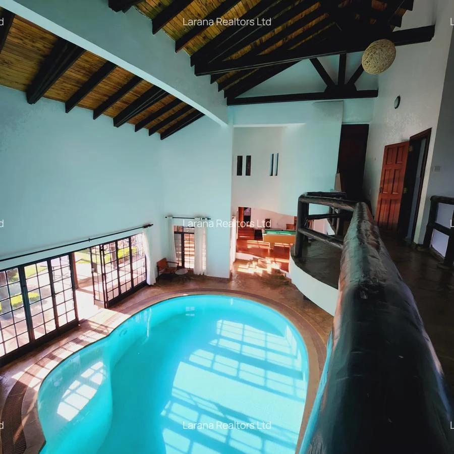 5 Bed Villa with En Suite at Hardy - 17
