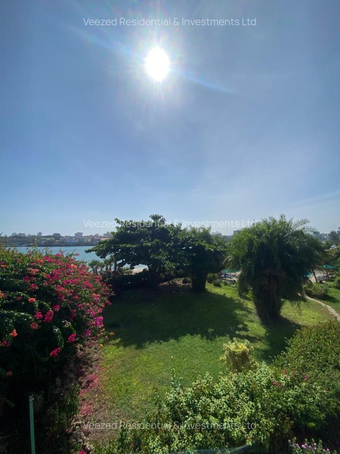 Furnished 3 Bed Apartment with En Suite in Nyali Area - 2