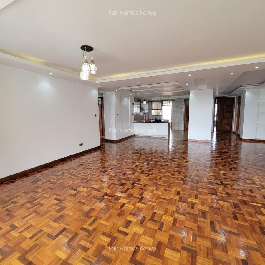 3 Bed Apartment with En Suite at Othaya Road - 4