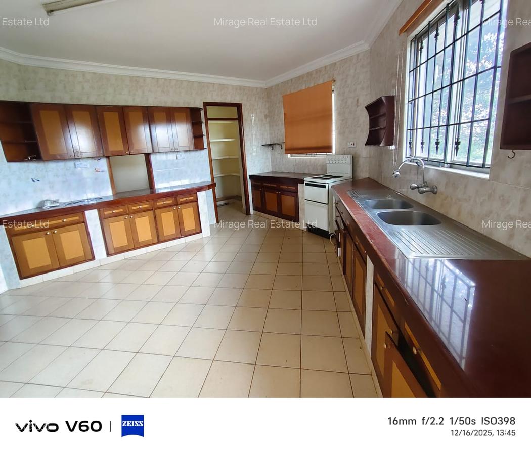 3 Bed Apartment with Staff Quarters in Kileleshwa - 11