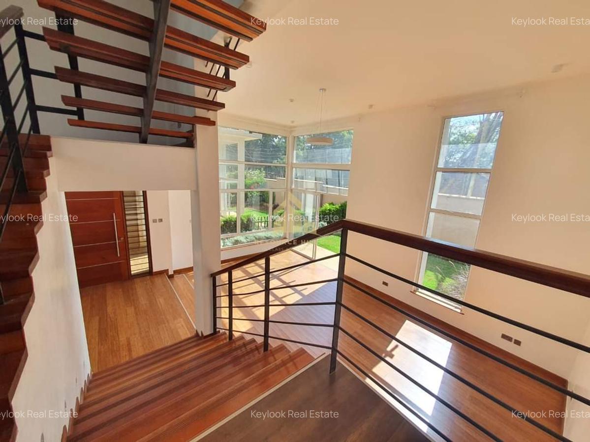 4 Bed Townhouse with En Suite at Lavington - 9