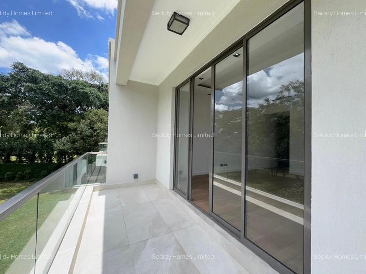 5 Bed Villa with En Suite in Karen Hardy - 19