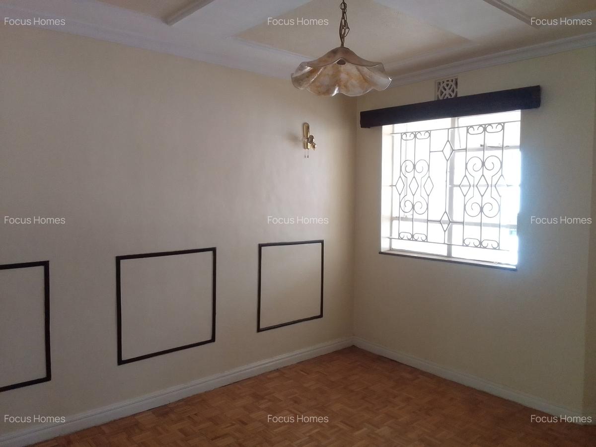 5 Bed Townhouse with En Suite in Lavington - 8