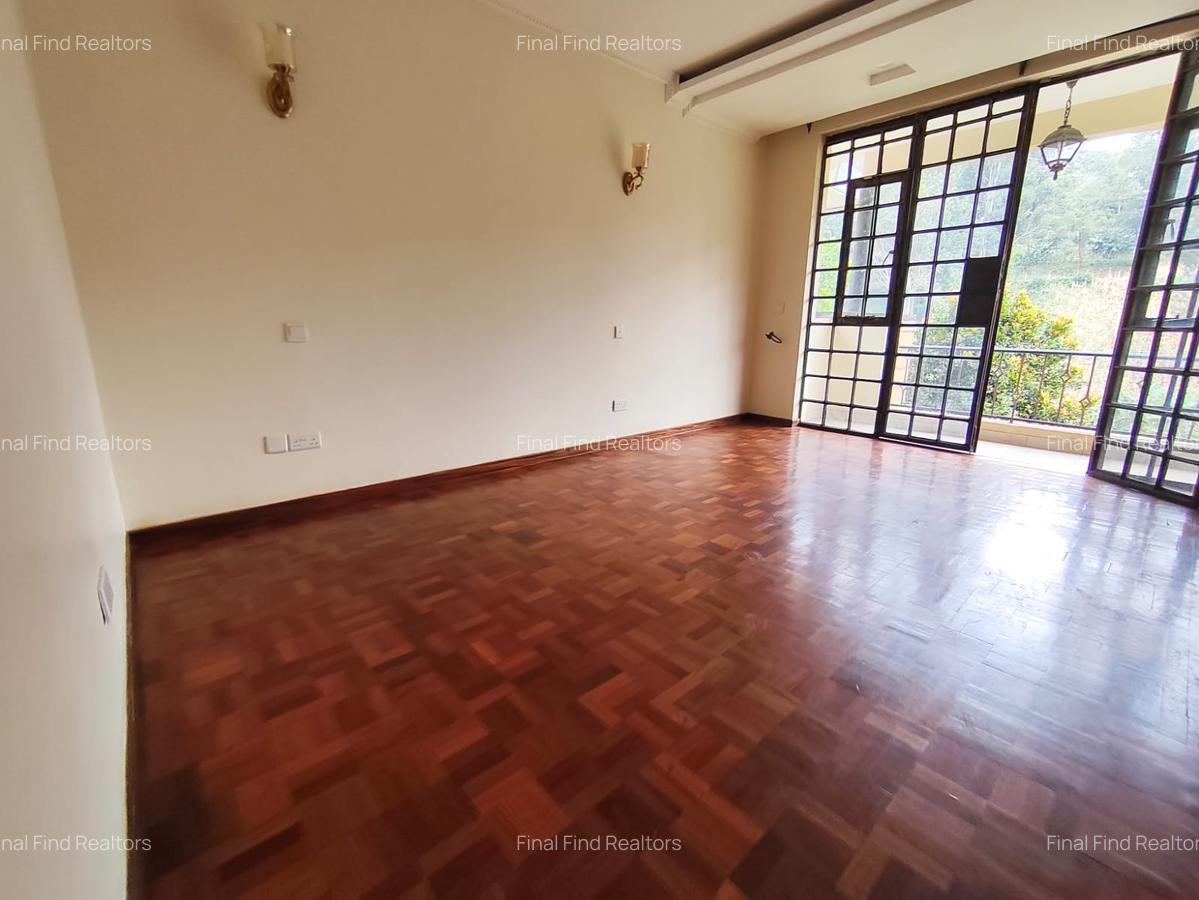 5 Bed Townhouse with Backup Generator in Kitisuru - 12