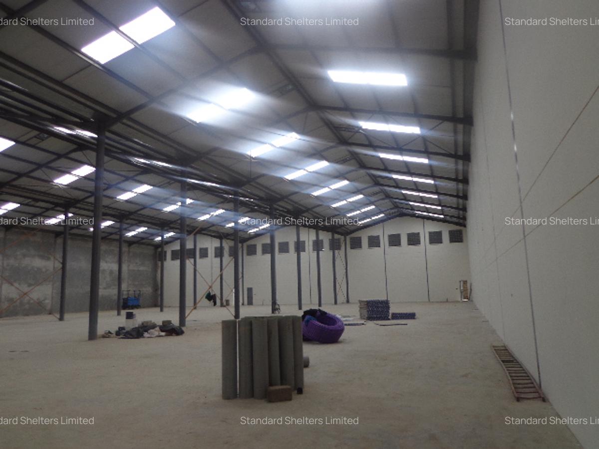6,500 ft² Warehouse with Backup Generator in Industrial Area - 6