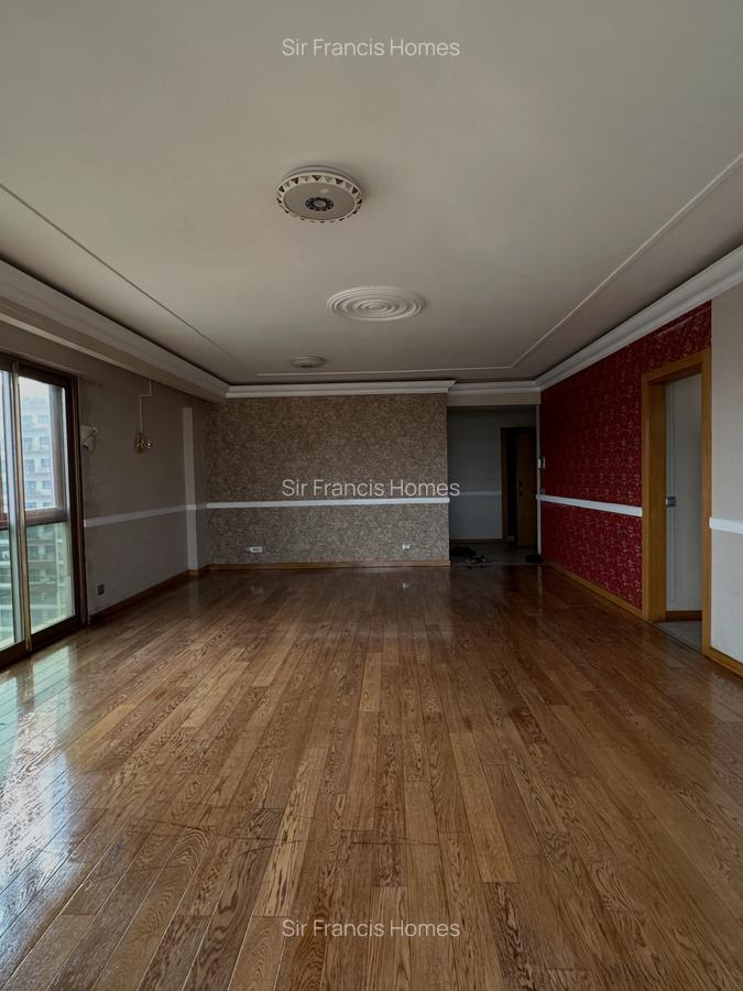 3 Bed Apartment with En Suite at Kileleshwa - 4
