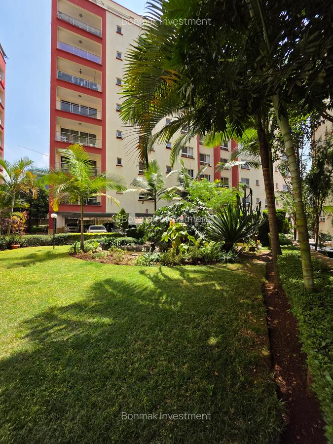 4 Bed Apartment with En Suite at Brookside Drive - 4