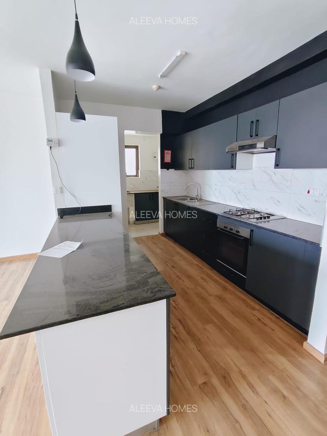 2 Bed Apartment with En Suite in Garden Estate - 3