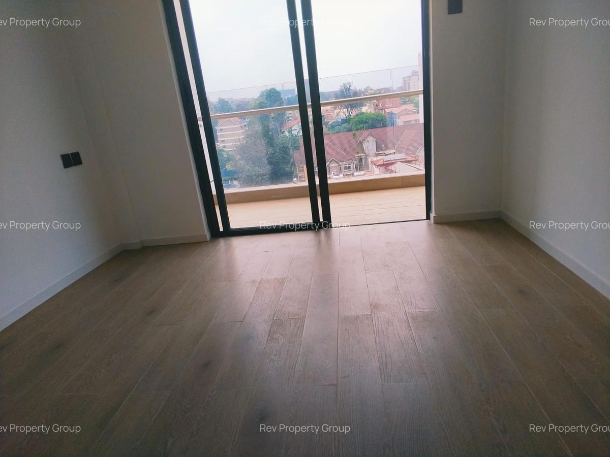 1 Bed Apartment with En Suite in Westlands Area - 10