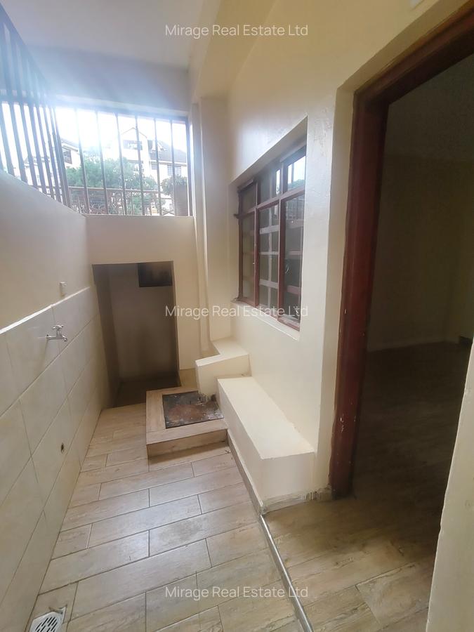 1 Bed Apartment with Swimming Pool in Kilimani - 8