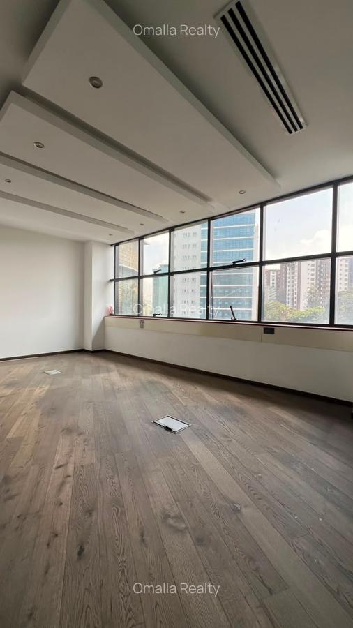 5,078 ft² Commercial Property with Service Charge Included in Westlands Area - 14