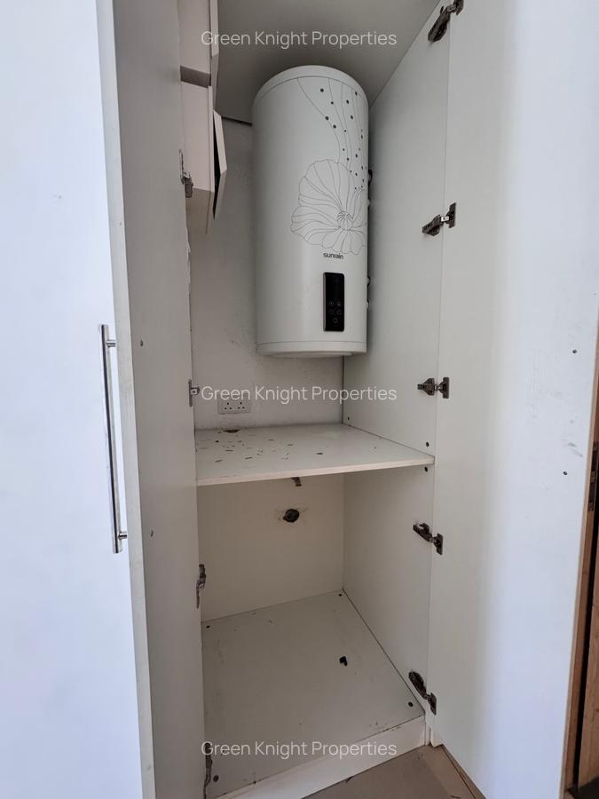 Serviced 1 Bed Apartment with En Suite in Lavington - 8