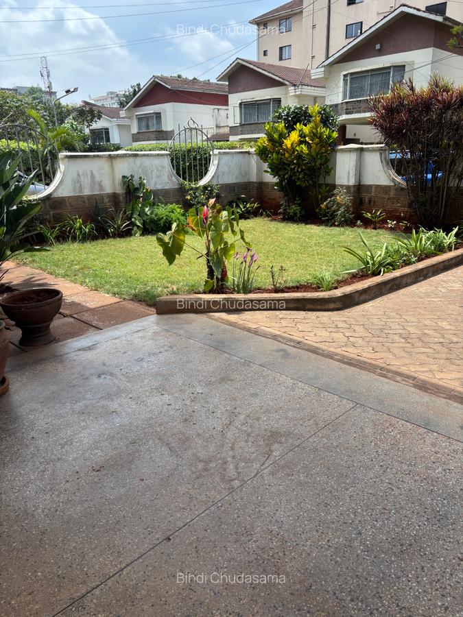 4 Bed House with En Suite at Brookside Garden - 18